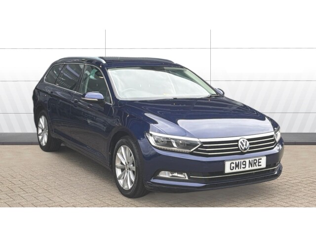 Main listing image - Volkswagen Passat