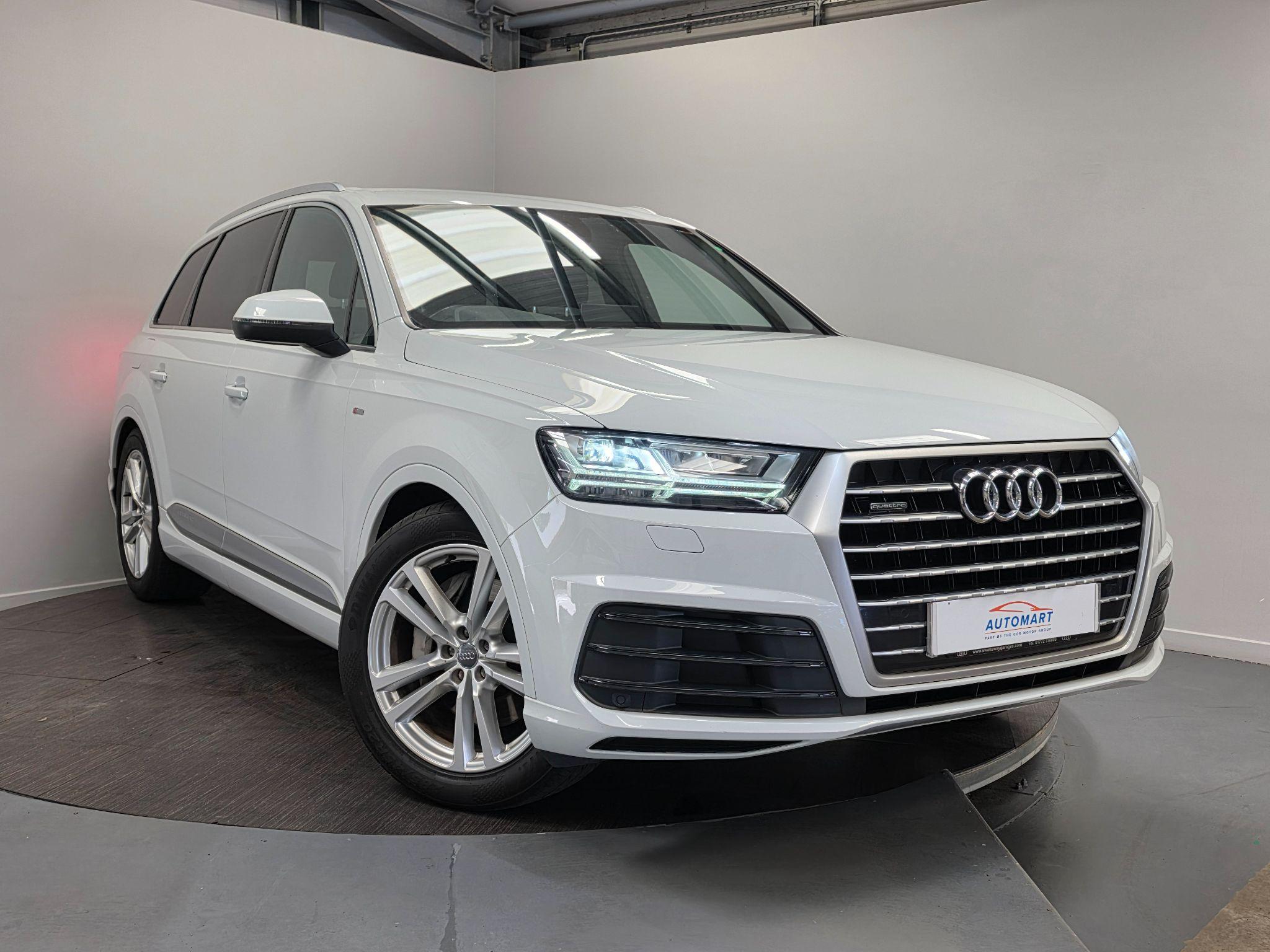 Main listing image - Audi Q7