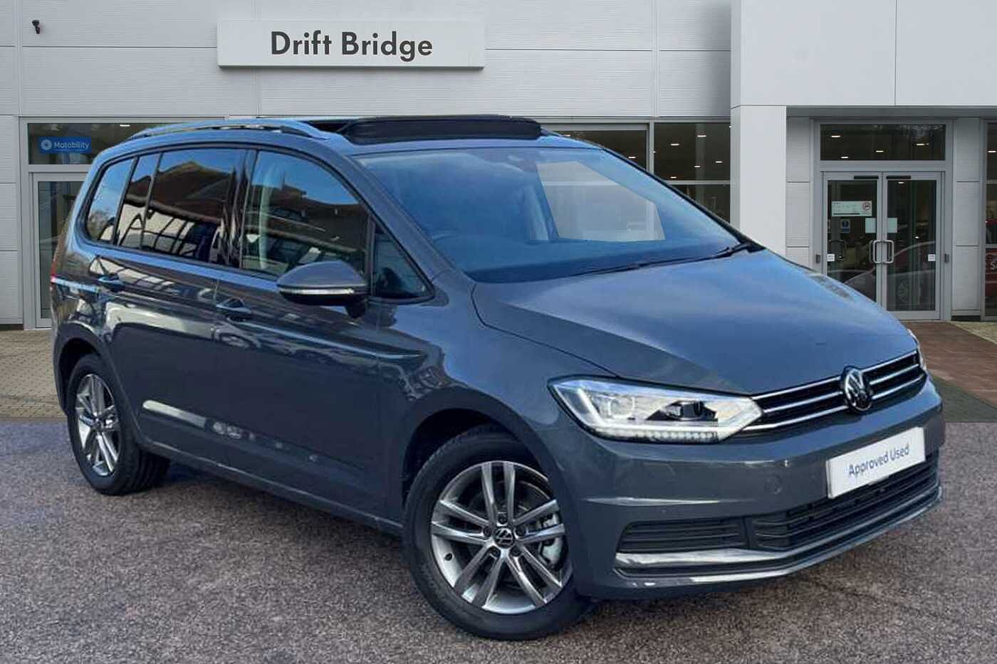 Main listing image - Volkswagen Touran