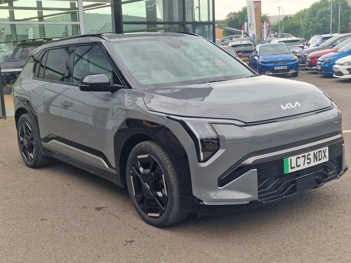 Main listing image - Kia EV3