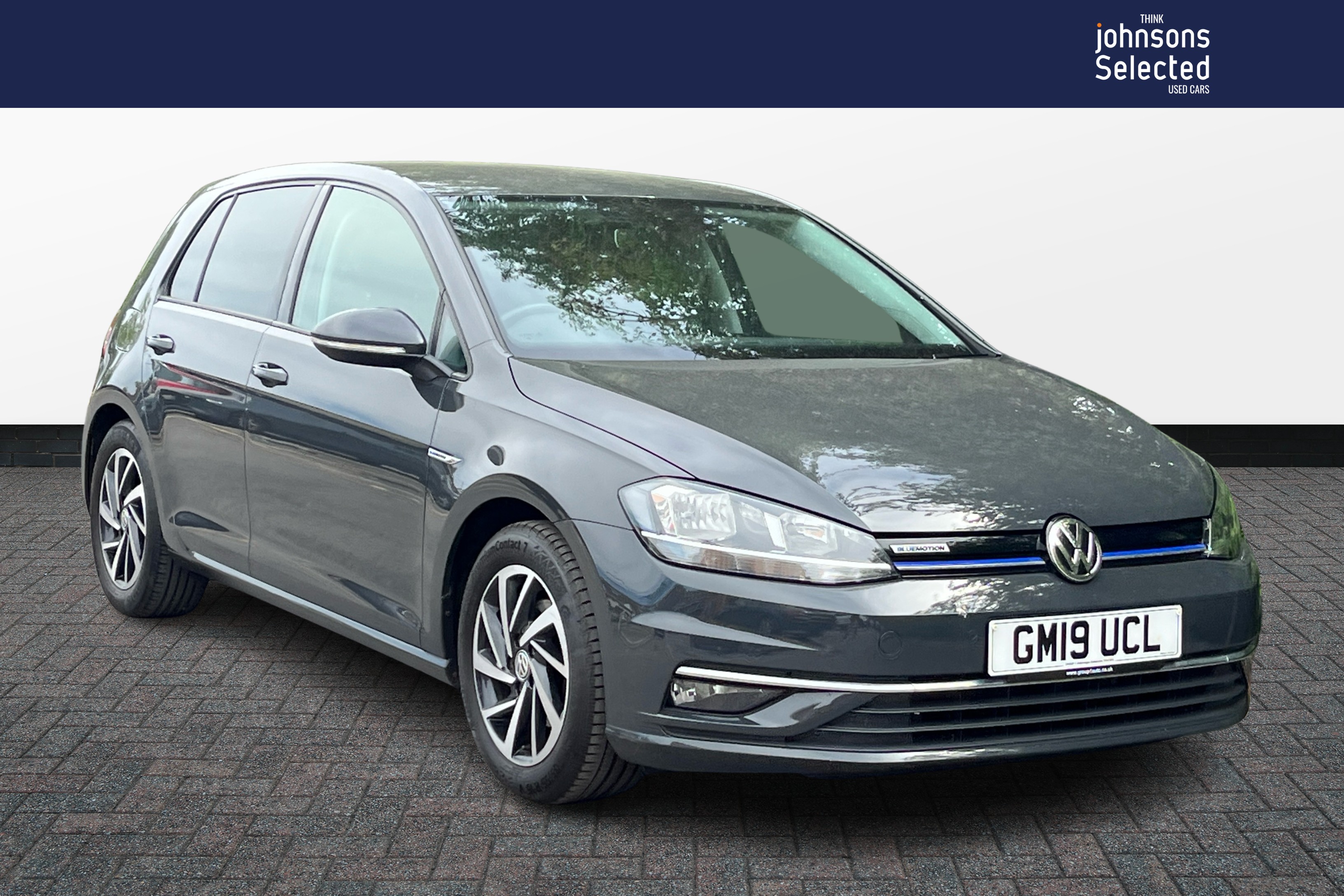Main listing image - Volkswagen Golf