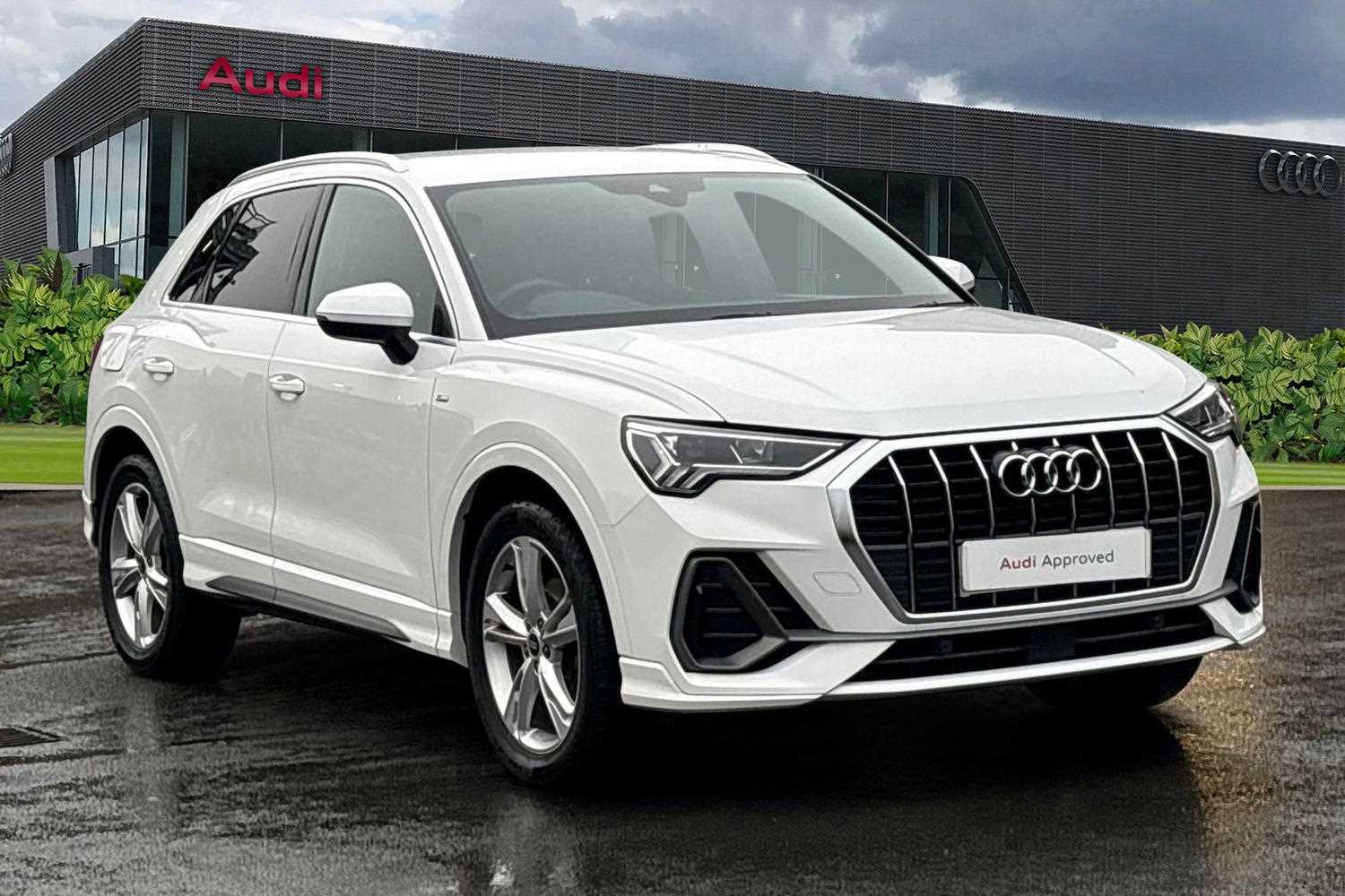 Main listing image - Audi Q3