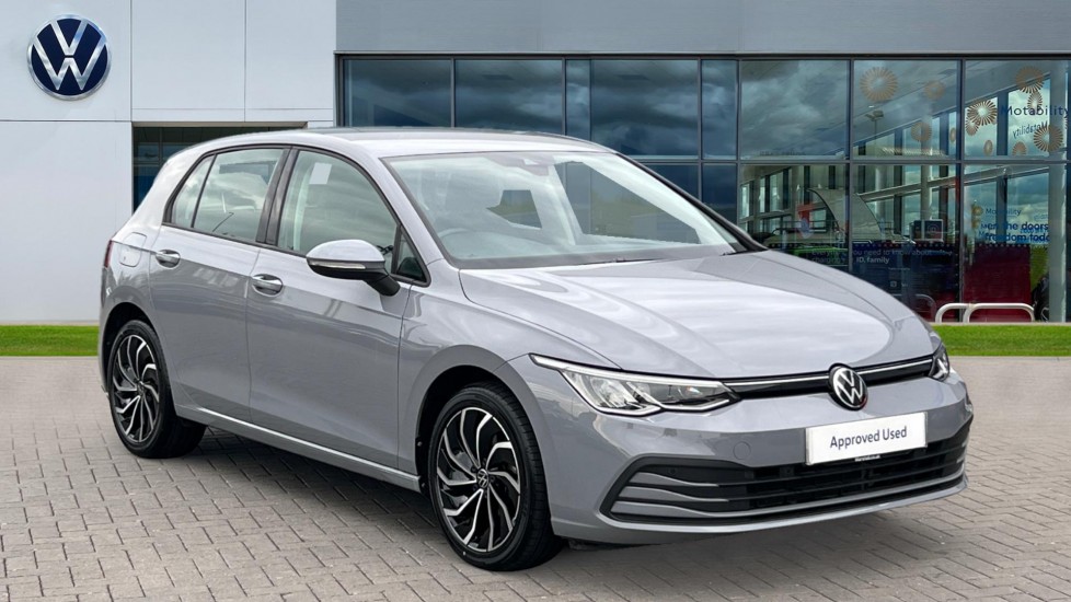 Main listing image - Volkswagen Golf