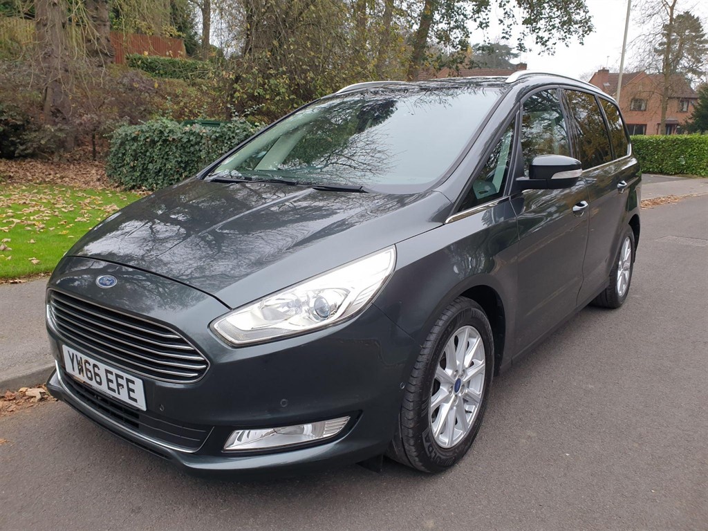 Main listing image - Ford Galaxy