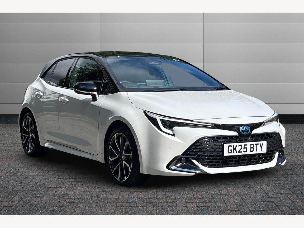 Main listing image - Toyota Corolla