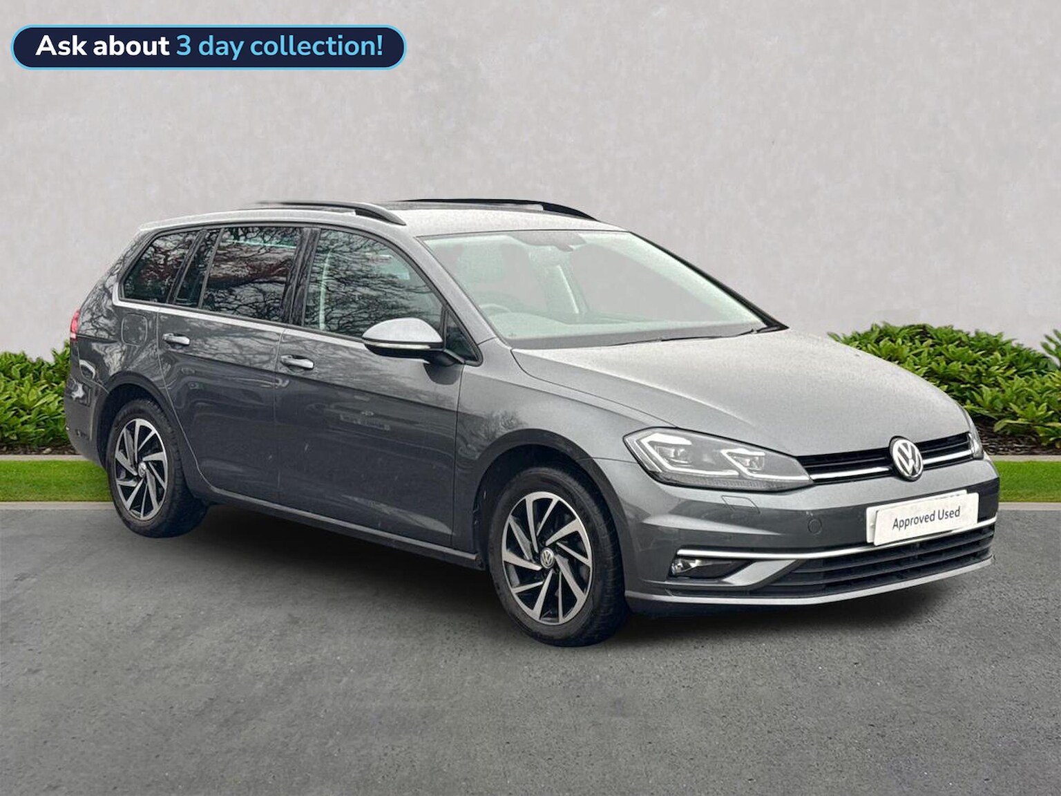 Main listing image - Volkswagen Golf Estate