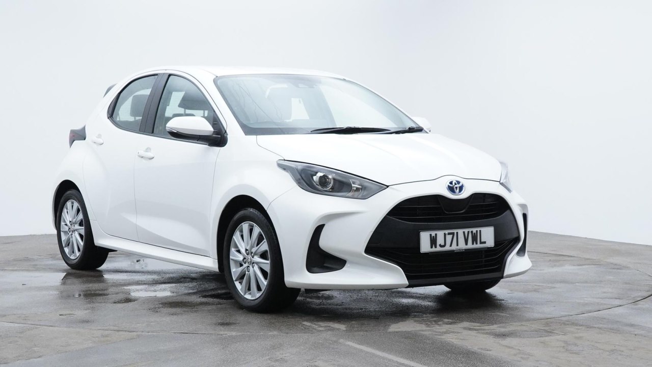 Main listing image - Toyota Yaris