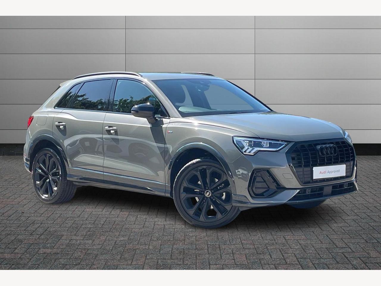 Main listing image - Audi Q3