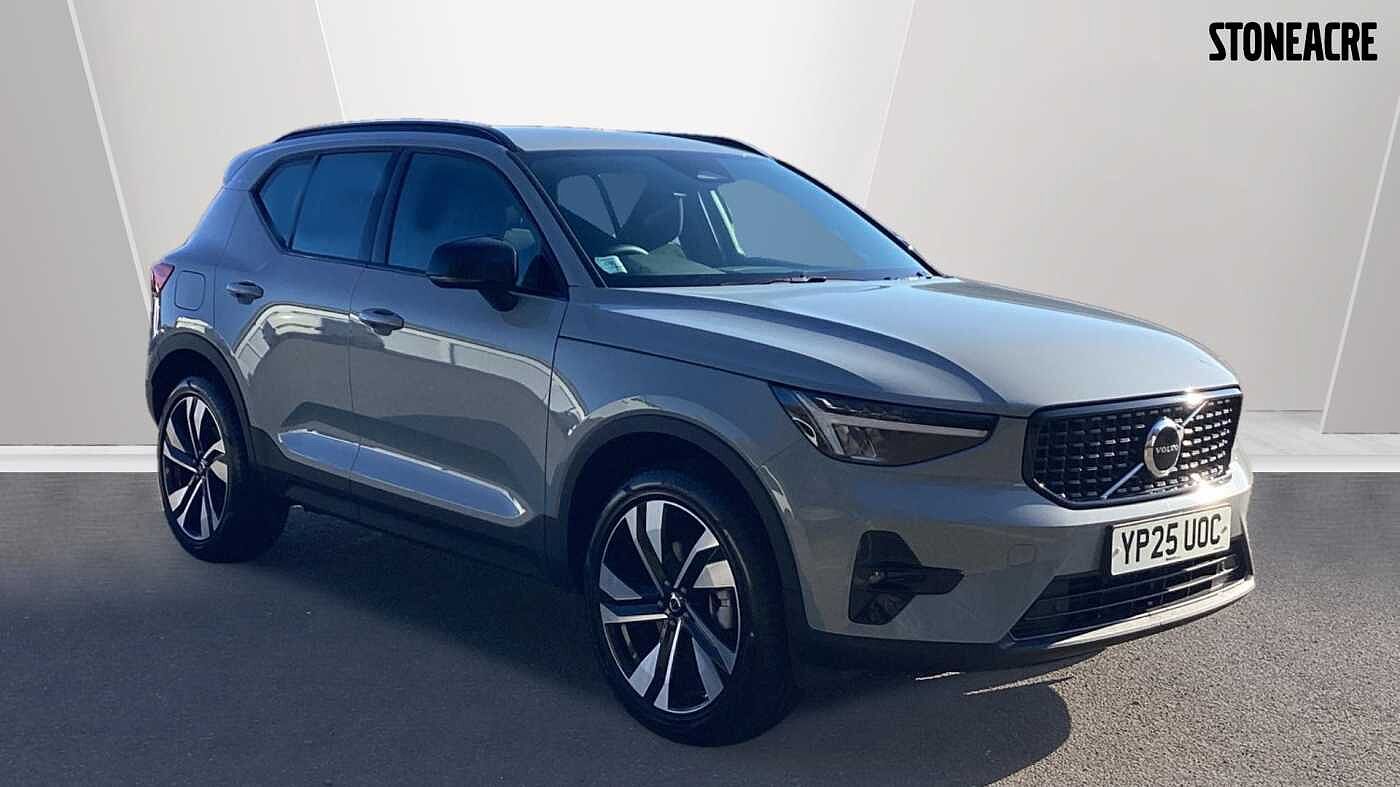 Main listing image - Volvo XC40