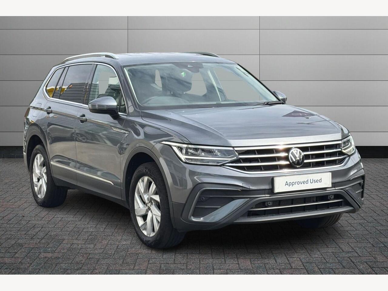Main listing image - Volkswagen Tiguan Allspace