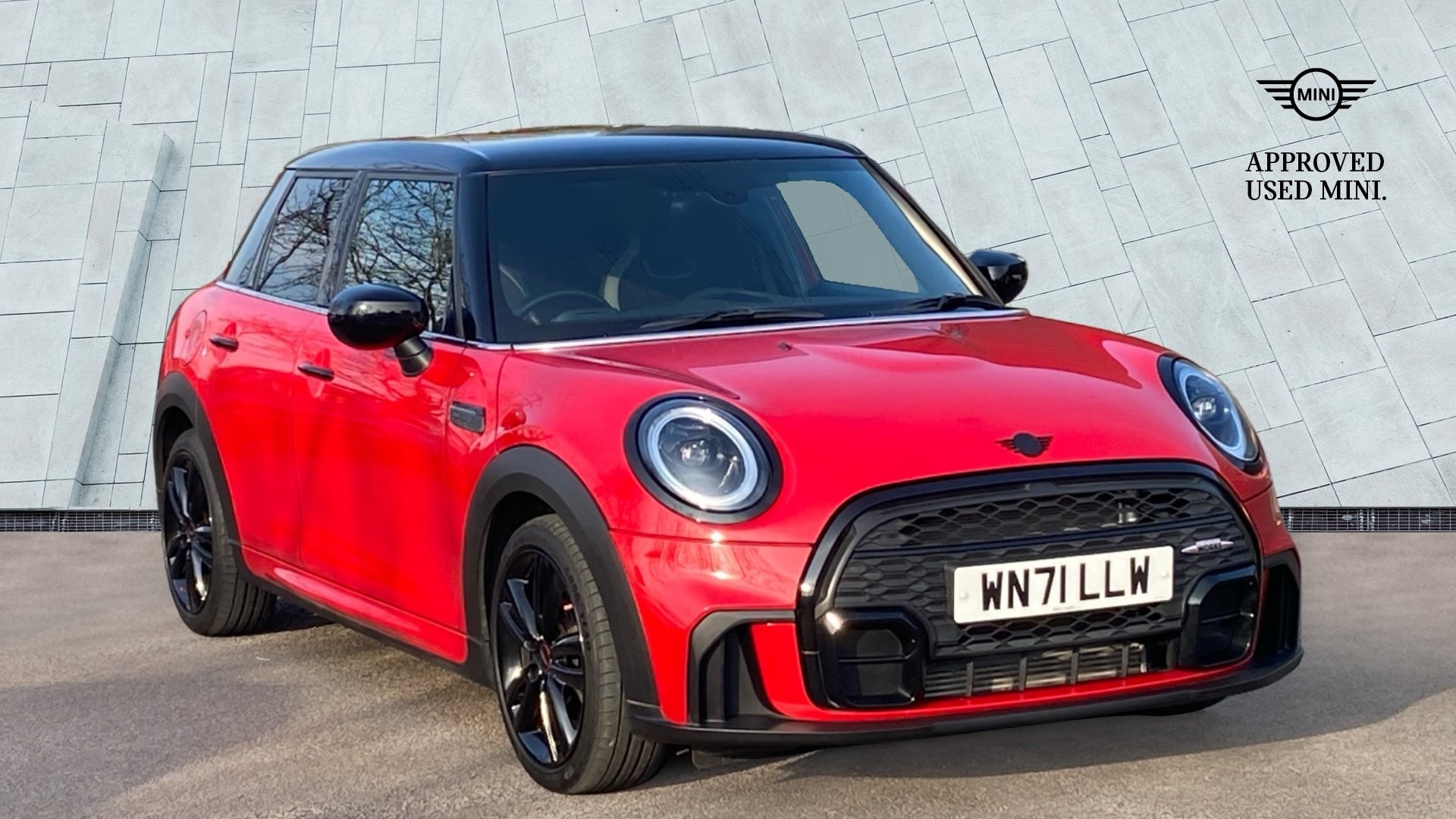 Main listing image - MINI Hatchback 5dr