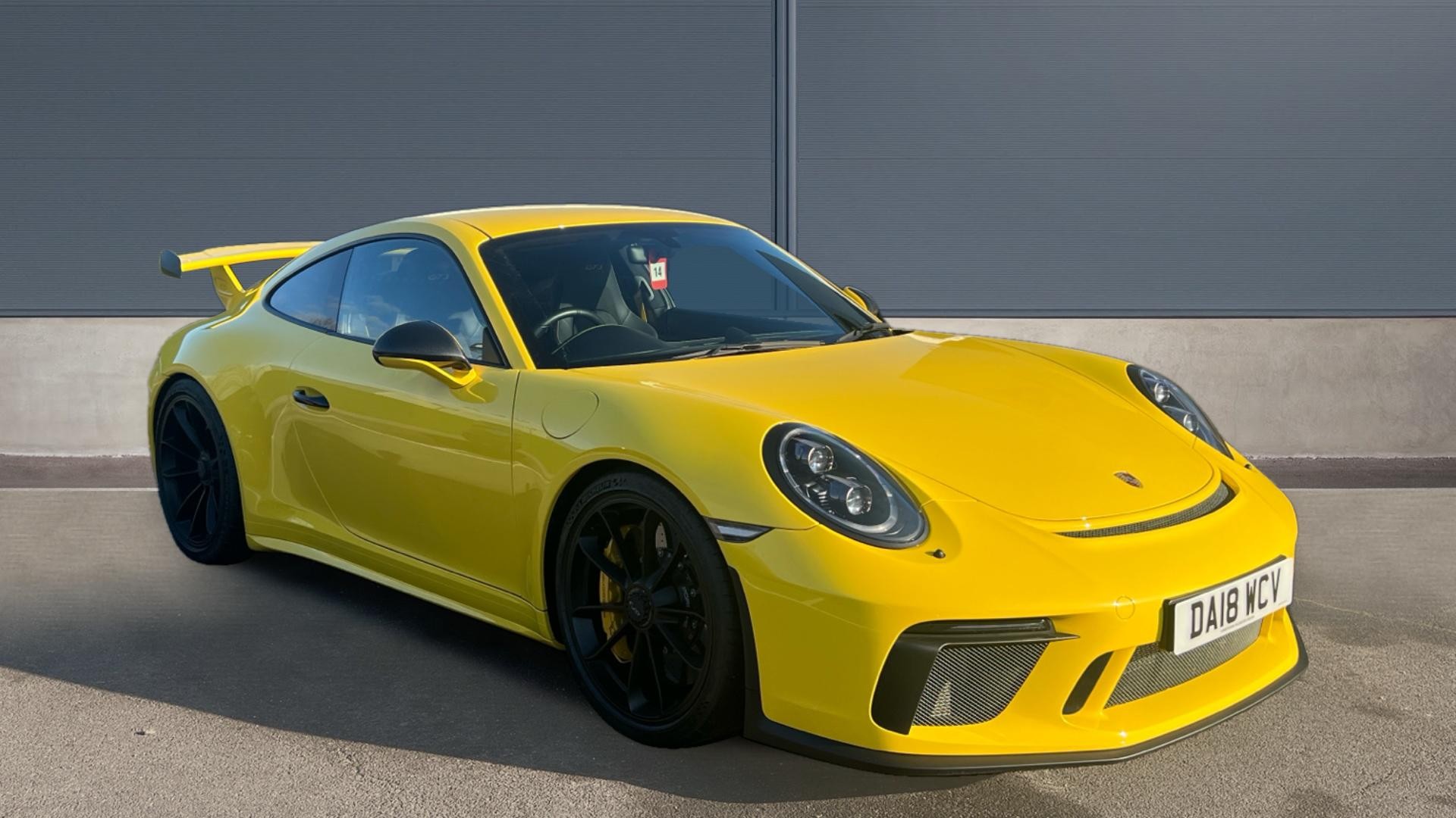 Main listing image - Porsche 911