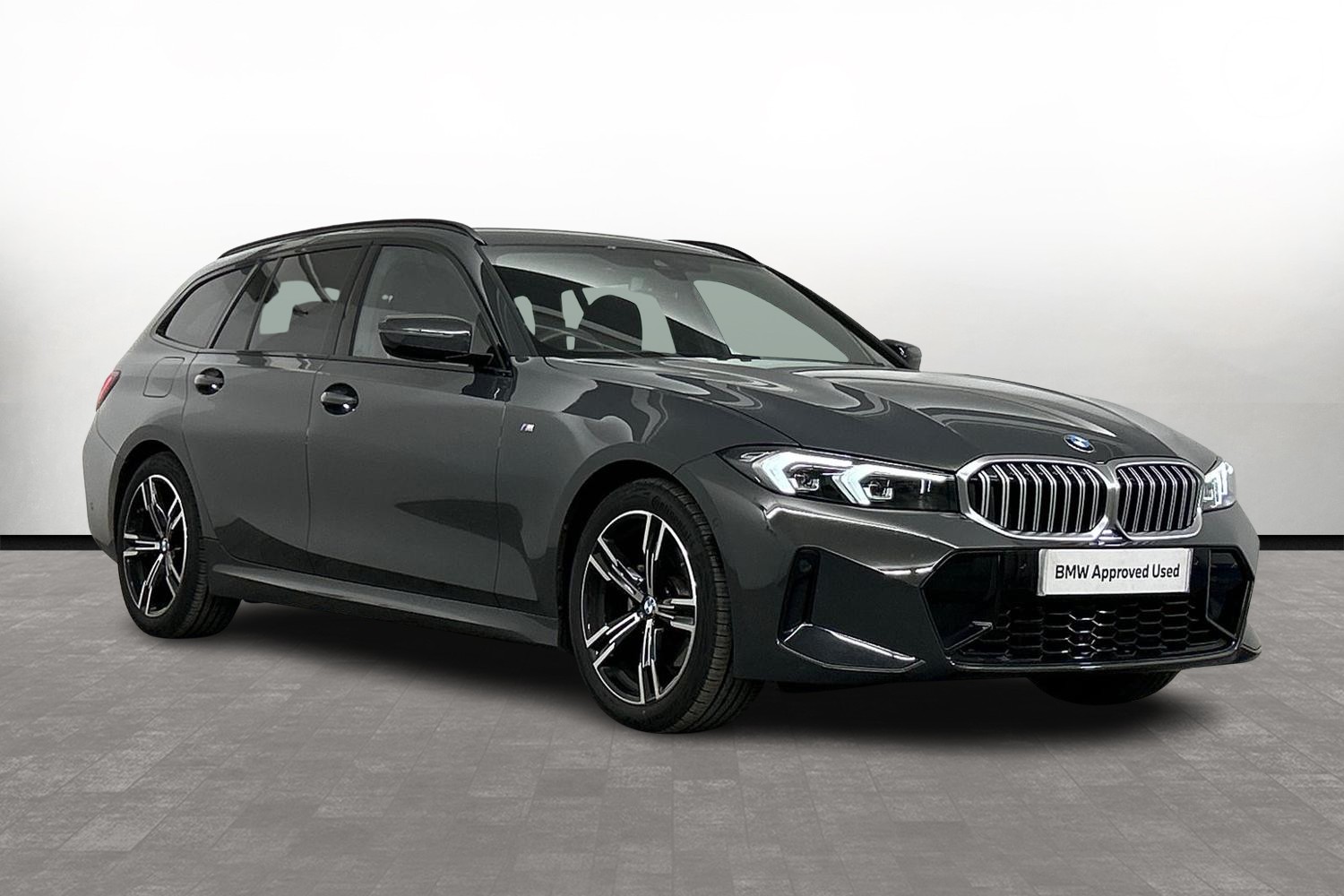 Main listing image - BMW 3 Series Touring