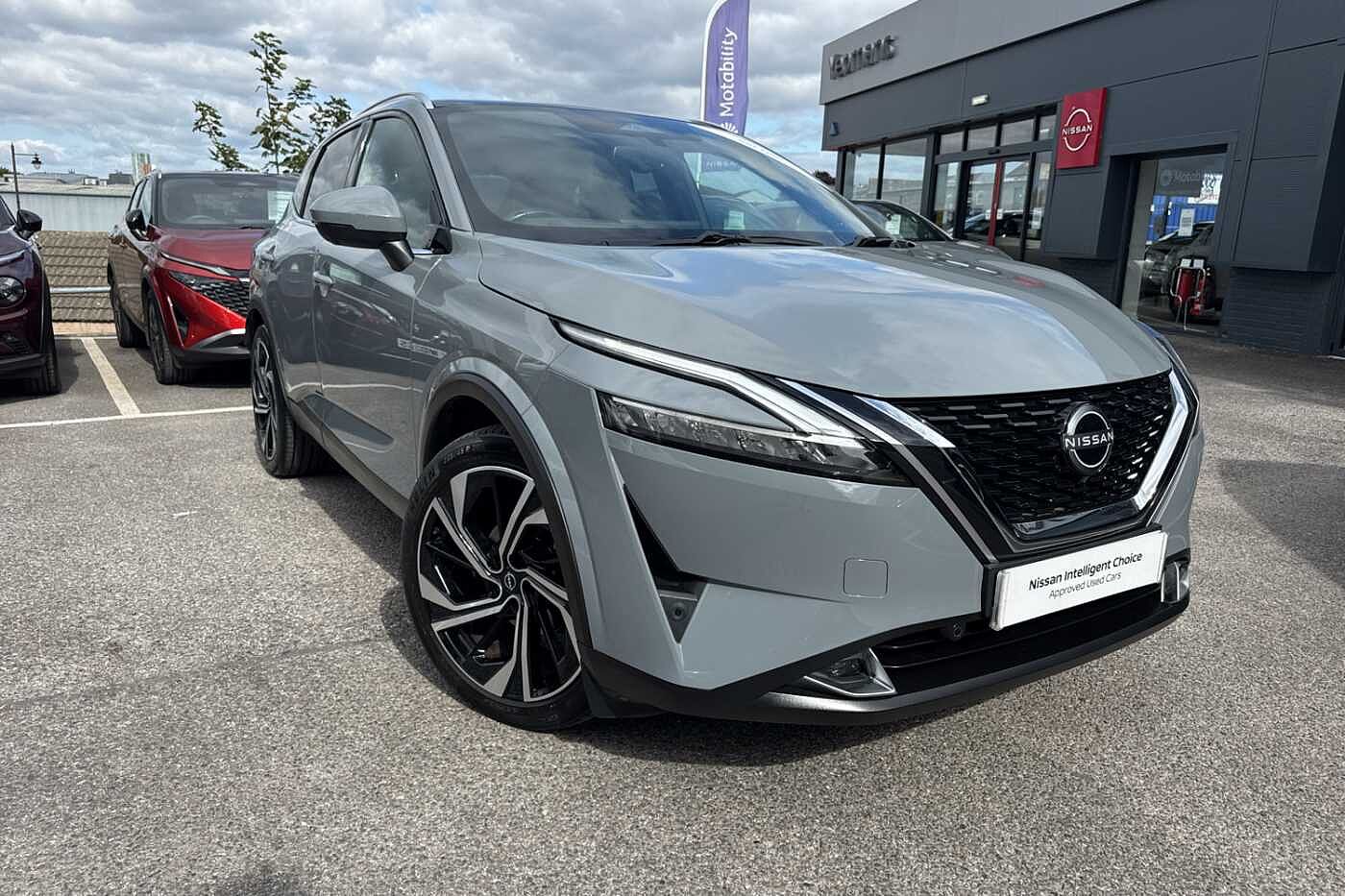Main listing image - Nissan Qashqai