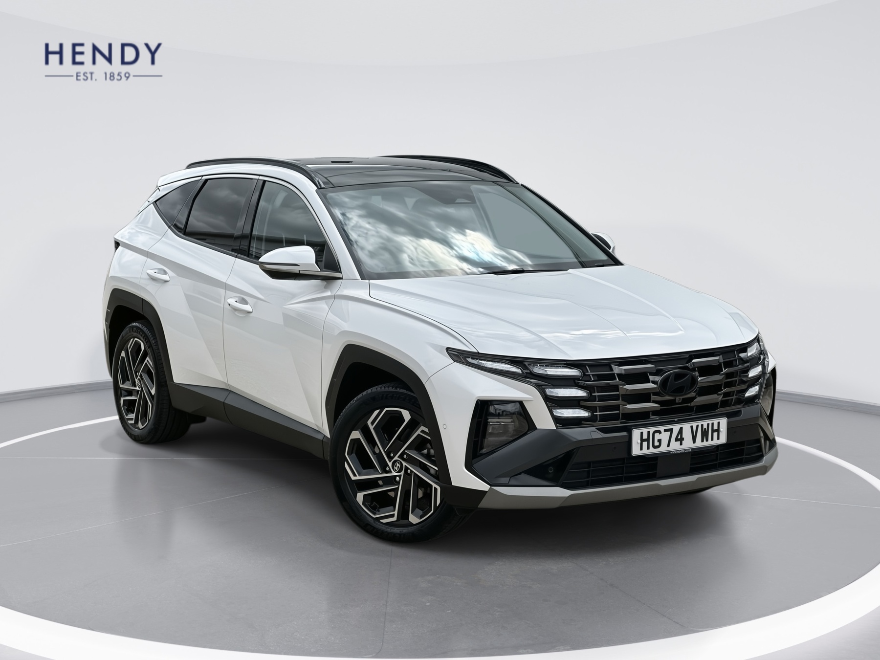 Main listing image - Hyundai Tucson