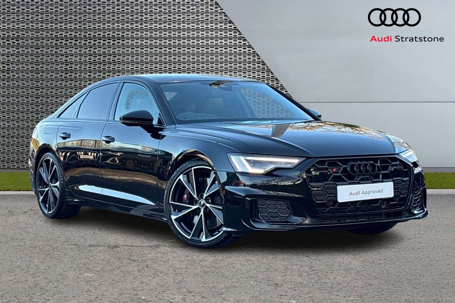 Main listing image - Audi S6