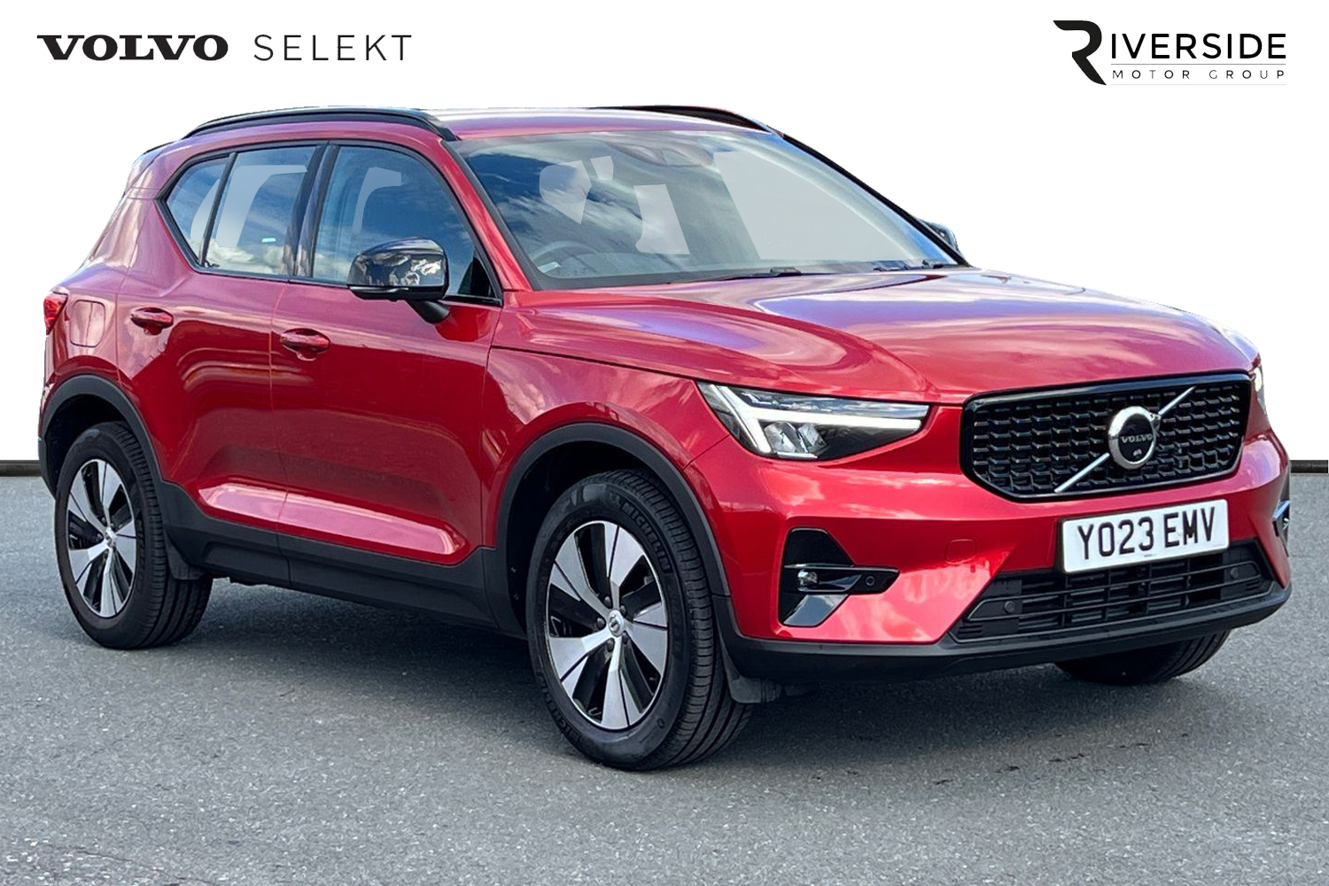 Main listing image - Volvo XC40