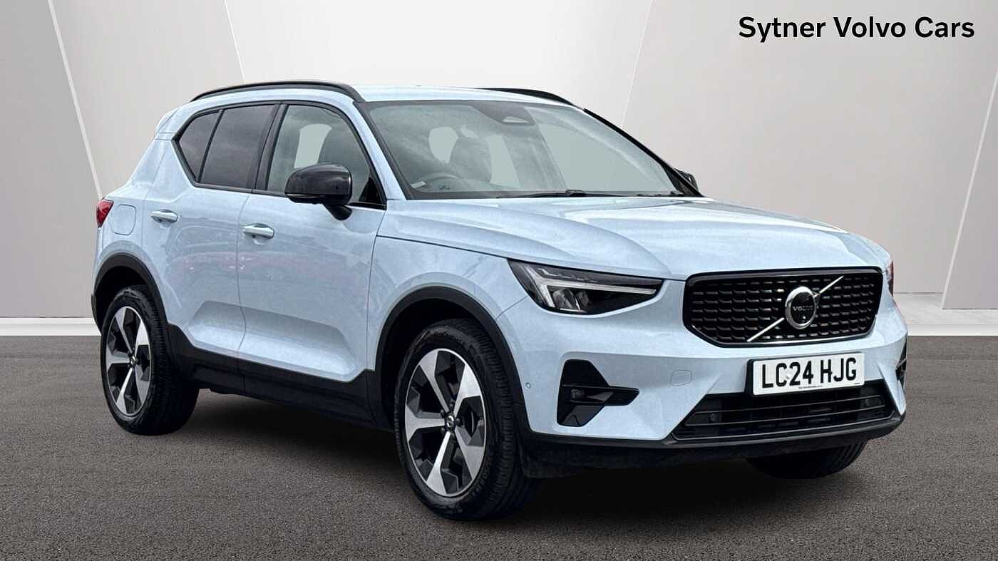 Main listing image - Volvo XC40