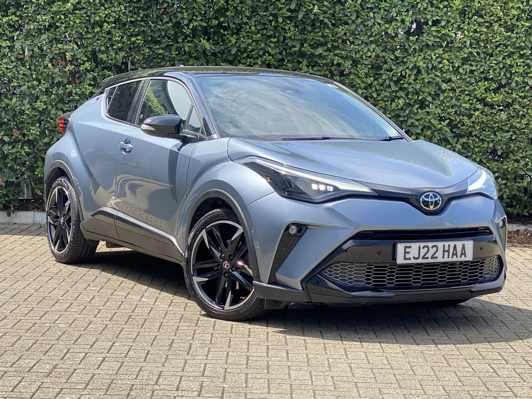 Main listing image - Toyota C-HR