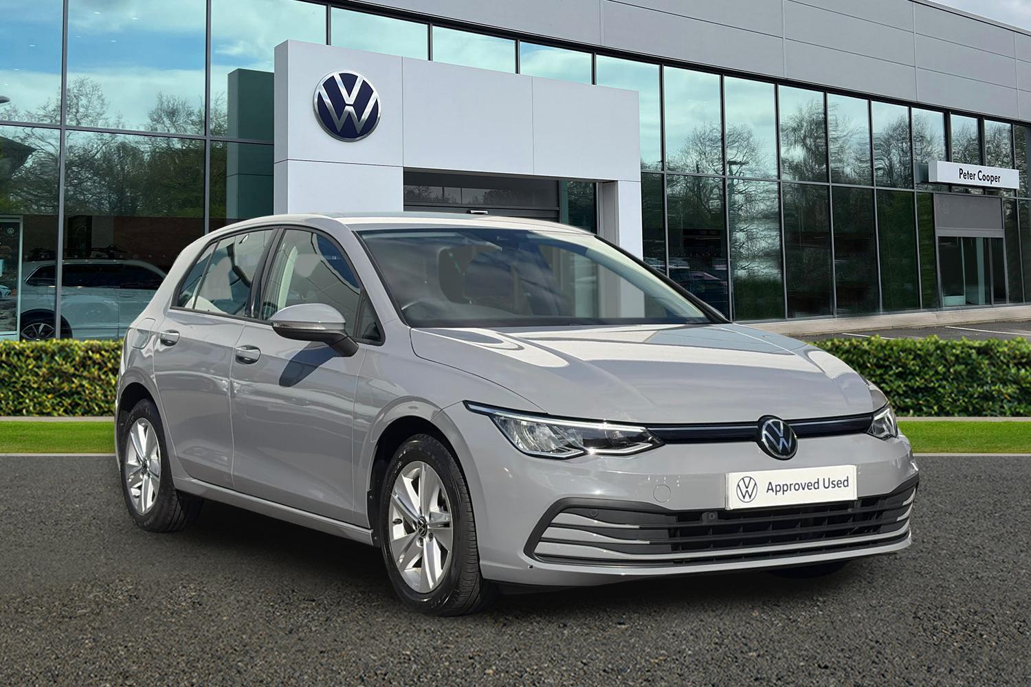 Main listing image - Volkswagen Golf