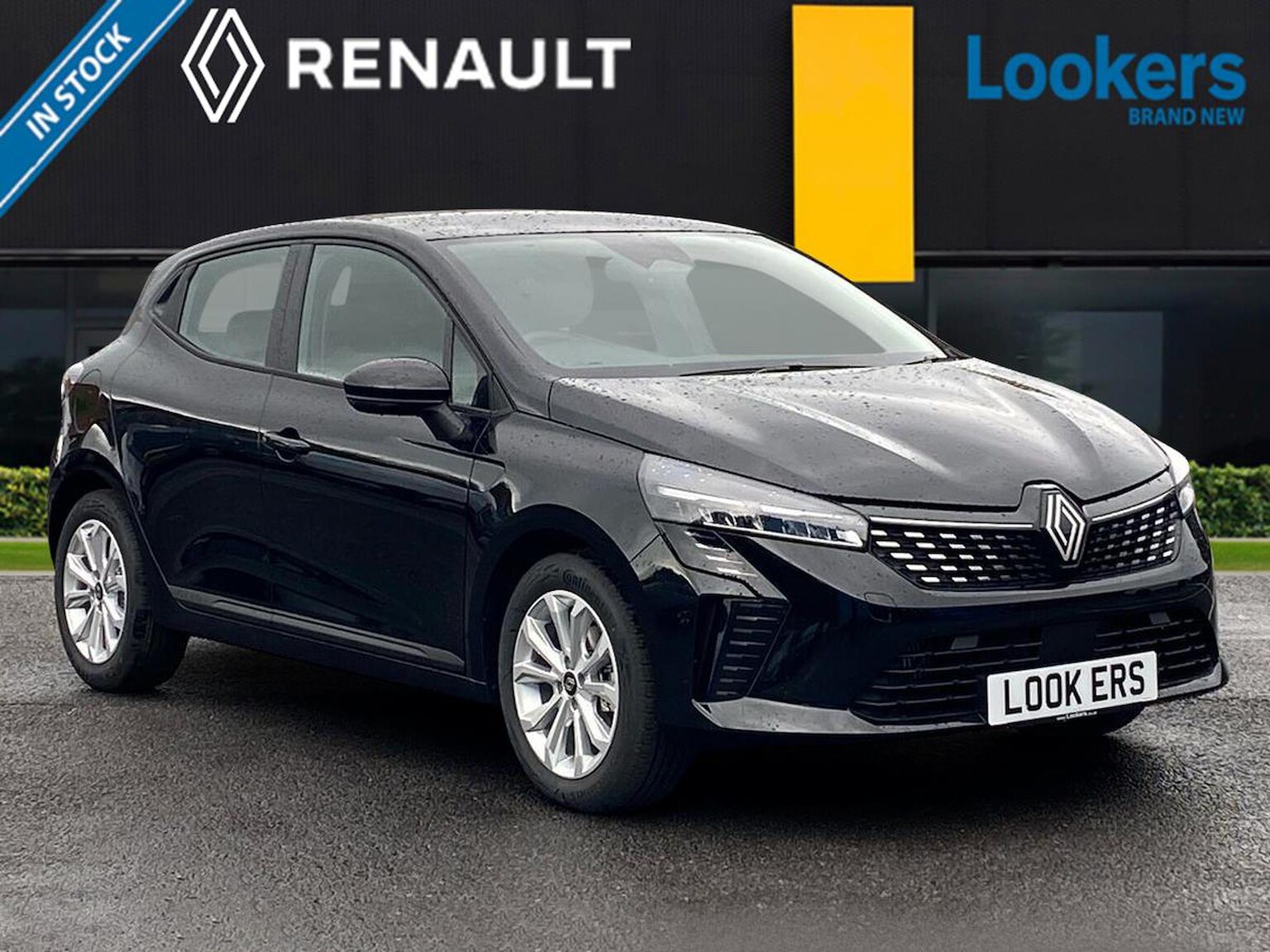 Main listing image - Renault Clio