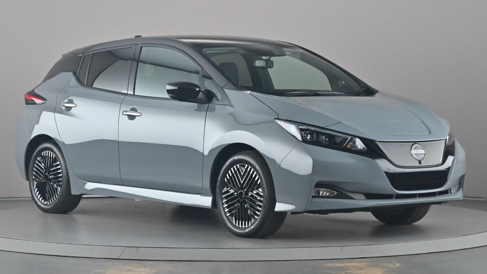 Main listing image - Nissan Leaf