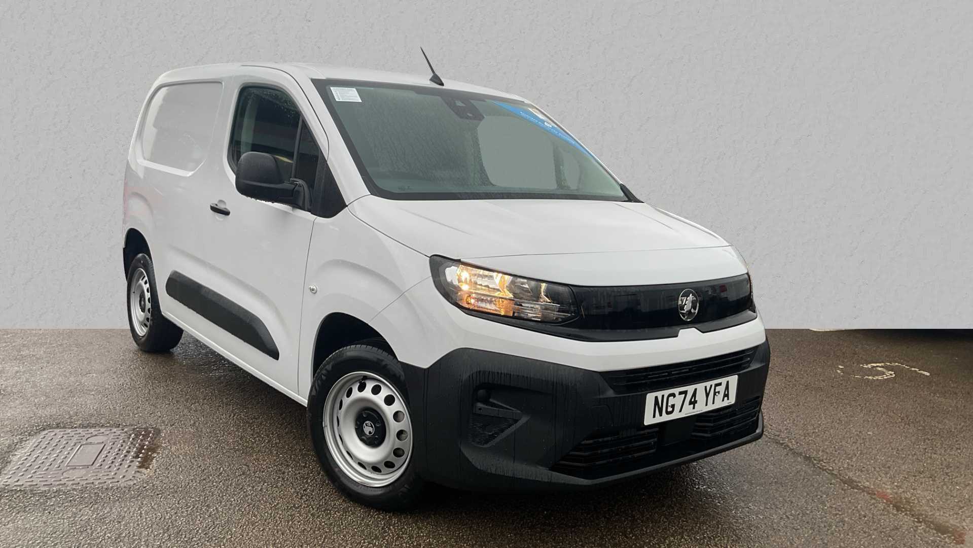 Main listing image - Vauxhall Combo Cargo