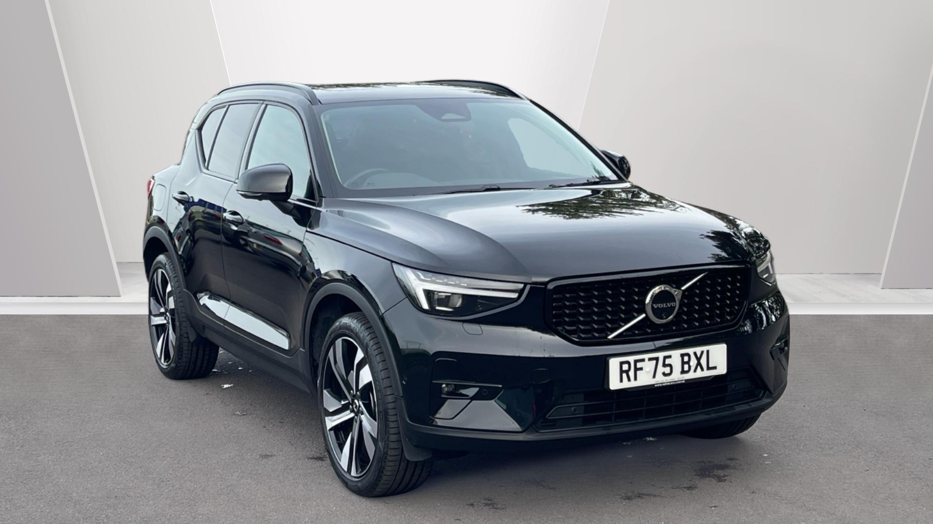 Main listing image - Volvo XC40