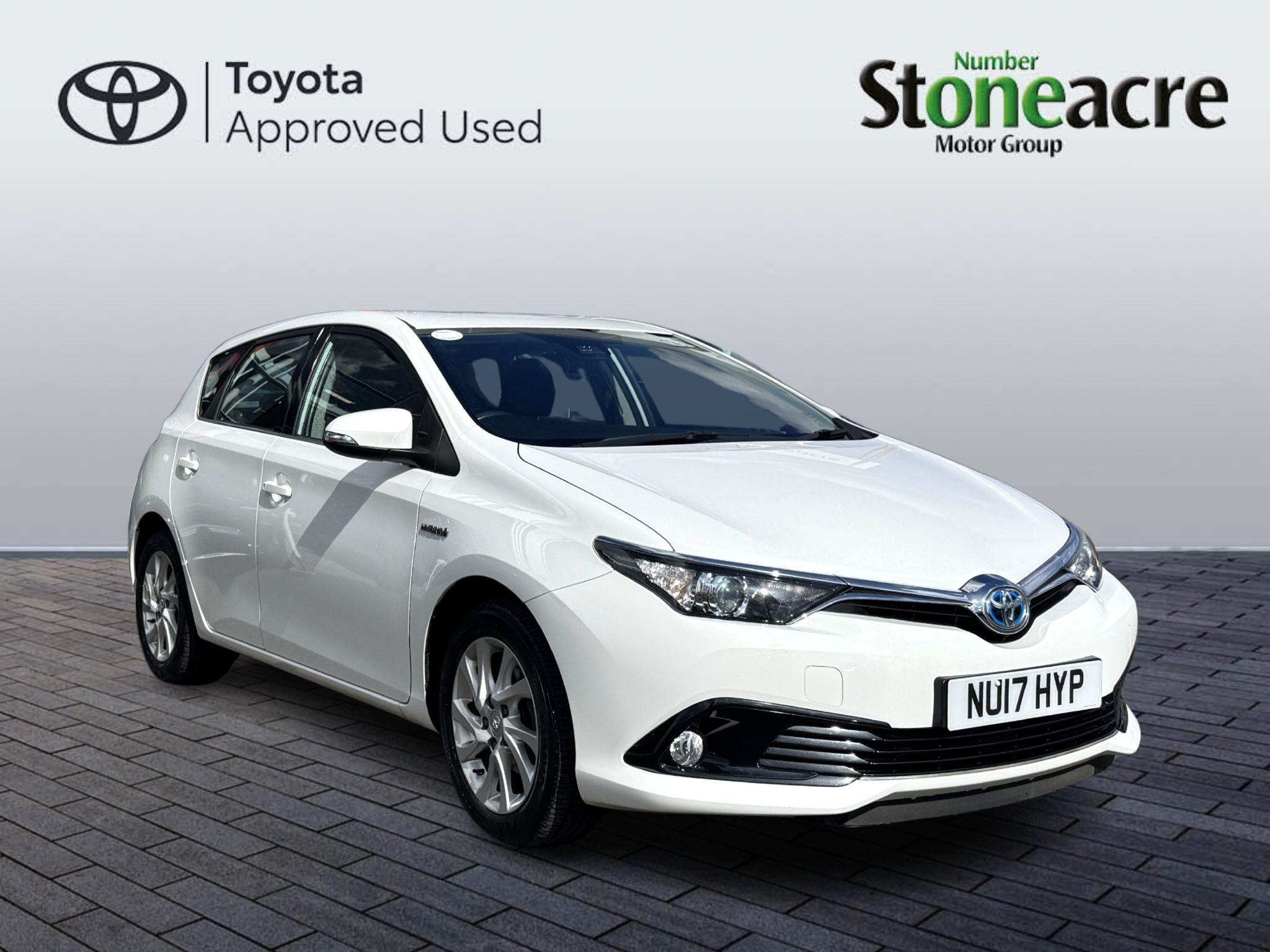 Main listing image - Toyota Auris