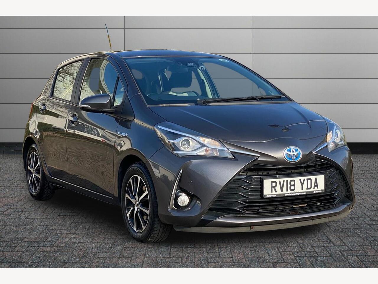 Main listing image - Toyota Yaris