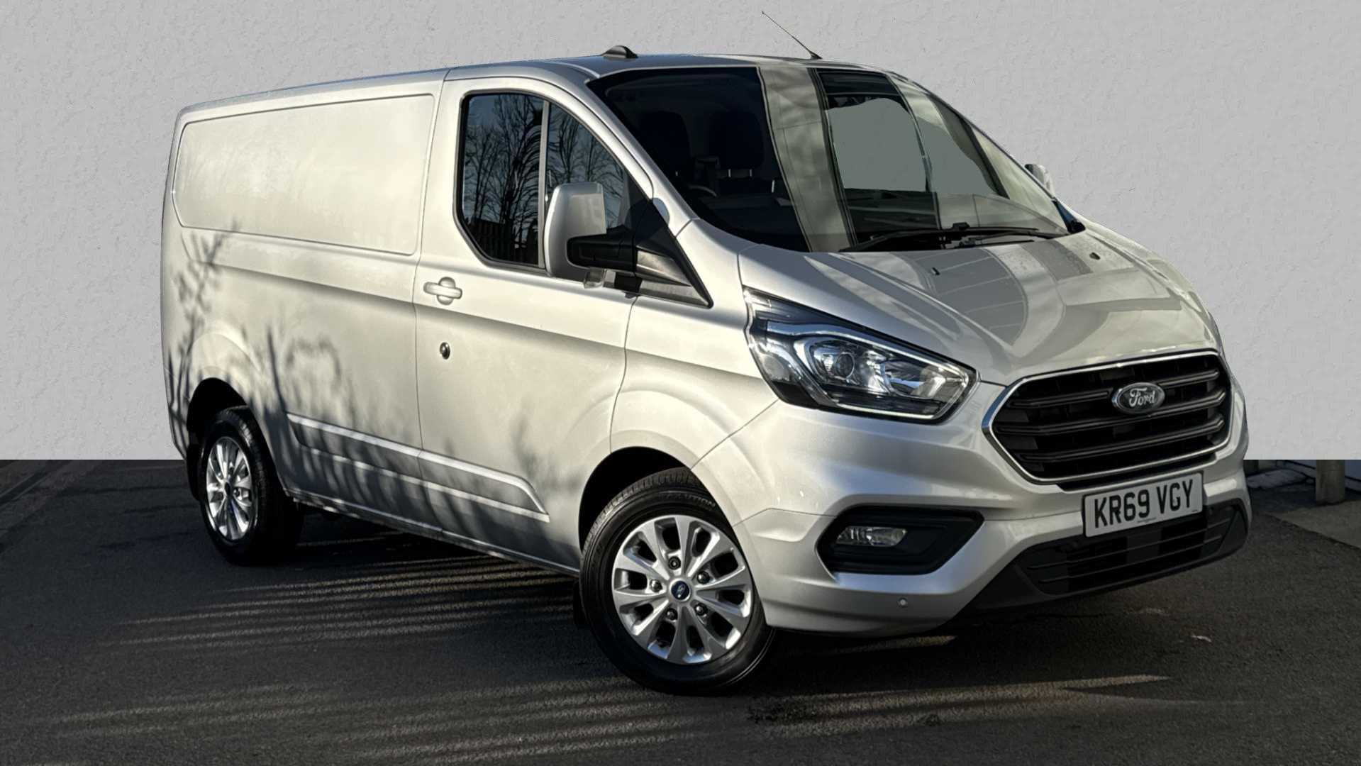 Main listing image - Ford Transit Custom