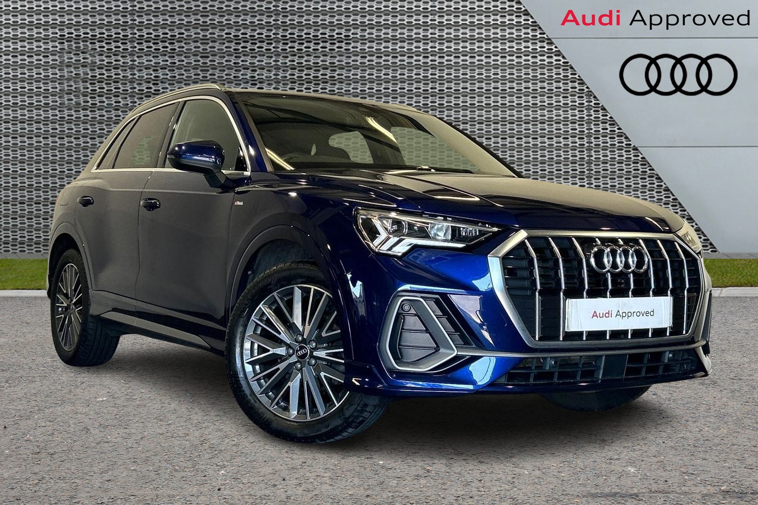 Main listing image - Audi Q3