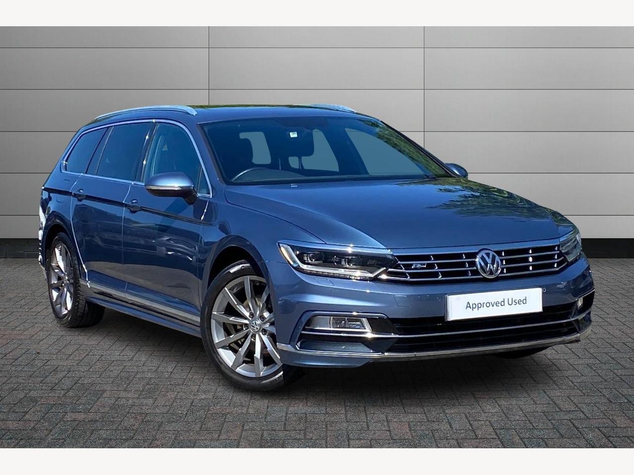 Main listing image - Volkswagen Passat Estate