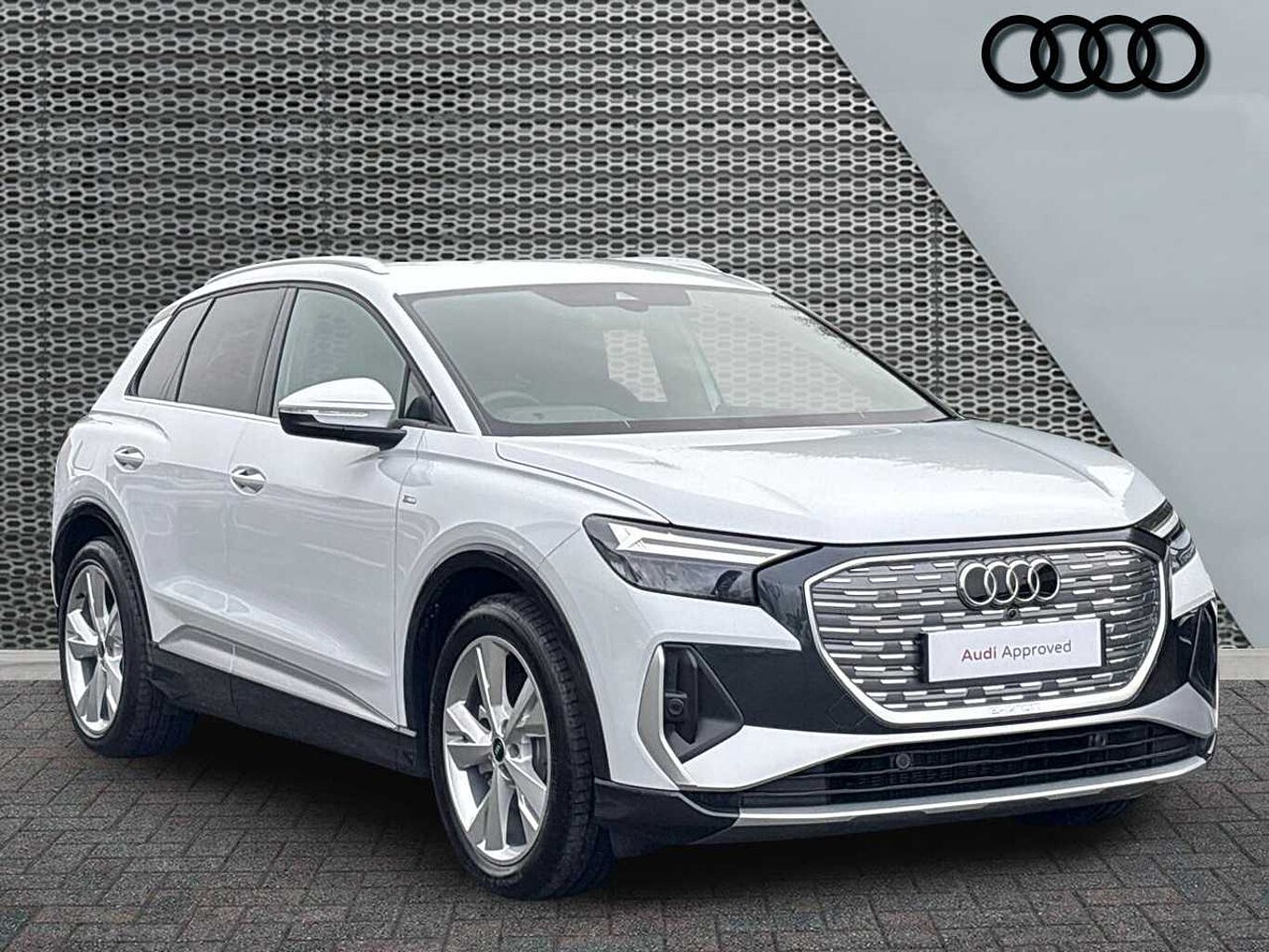 Main listing image - Audi Q4