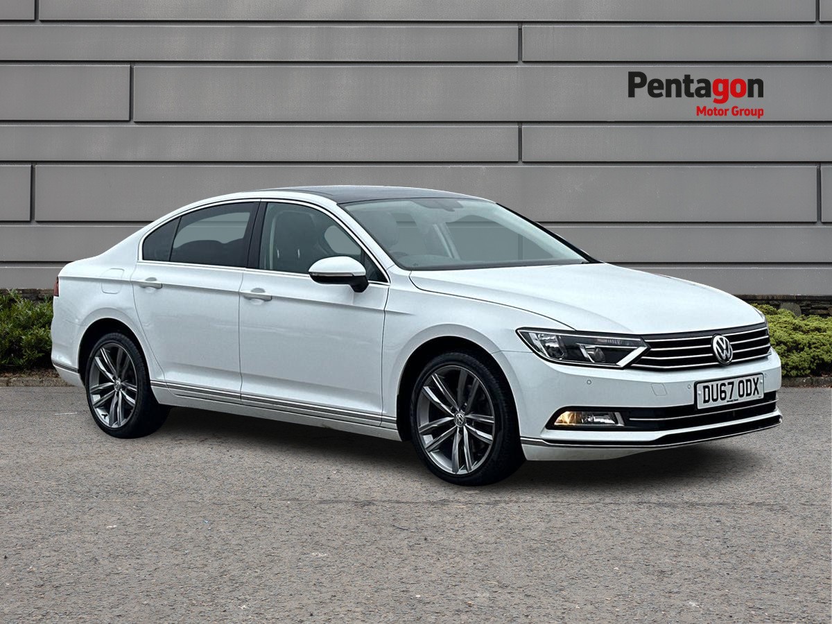 Main listing image - Volkswagen Passat