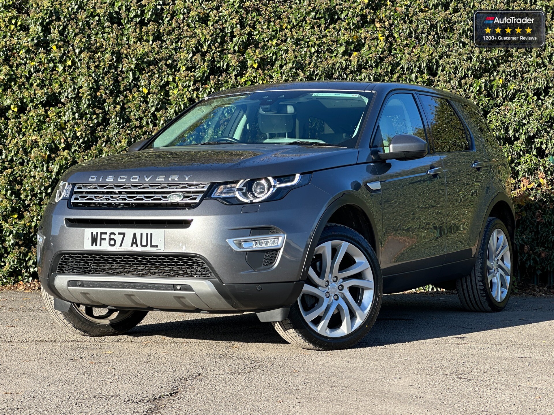 Main listing image - Land Rover Discovery Sport