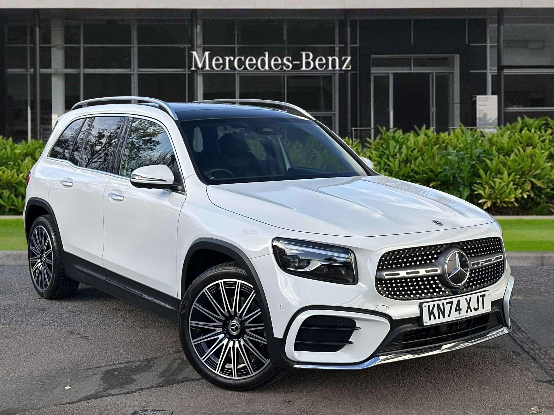 Main listing image - Mercedes-Benz GLB