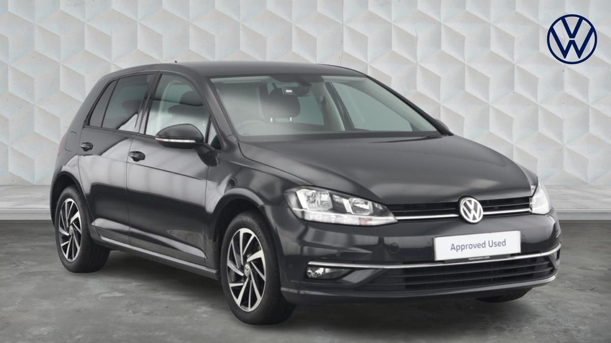 Main listing image - Volkswagen Golf