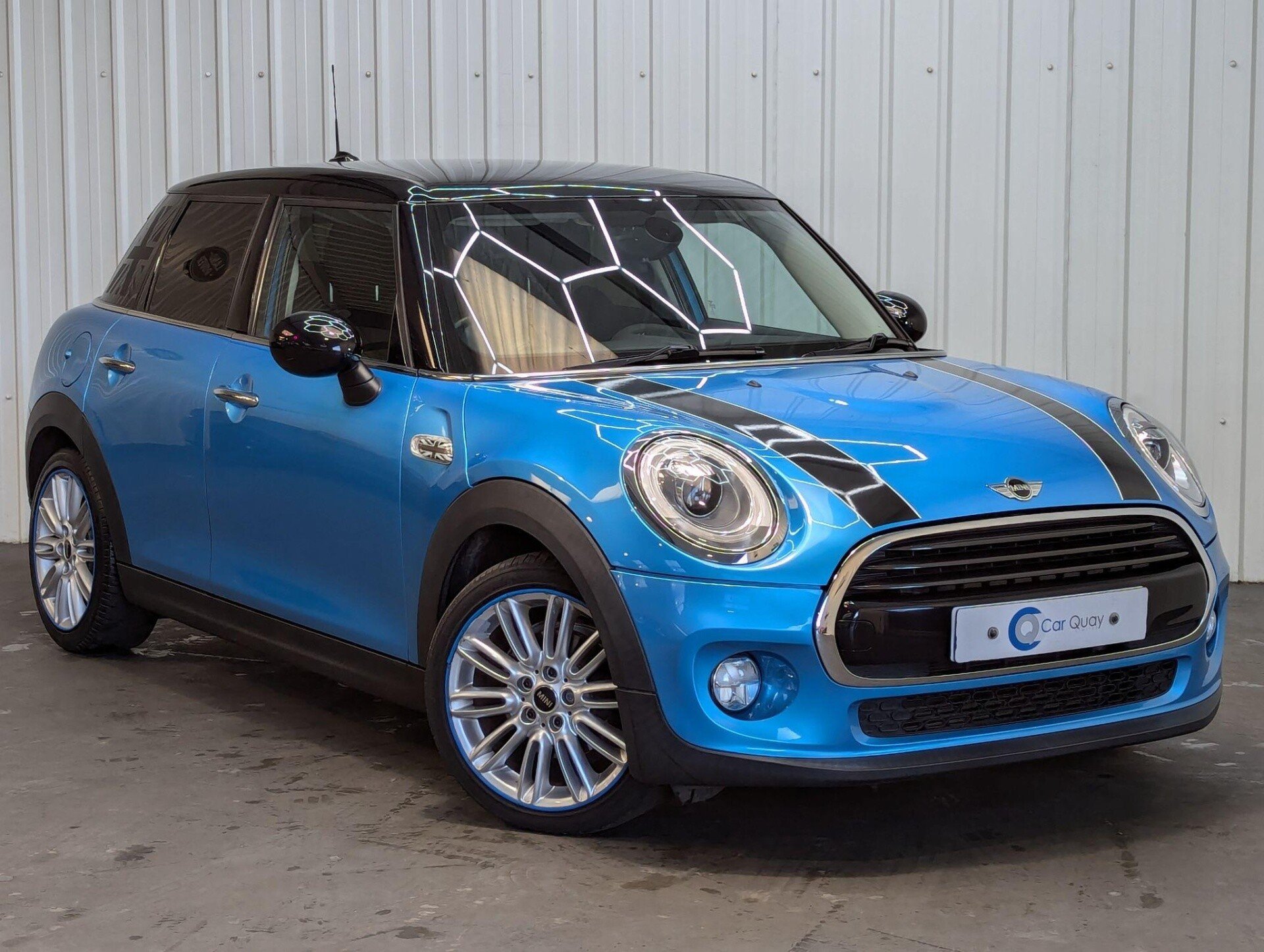 Main listing image - MINI Hatchback 5dr