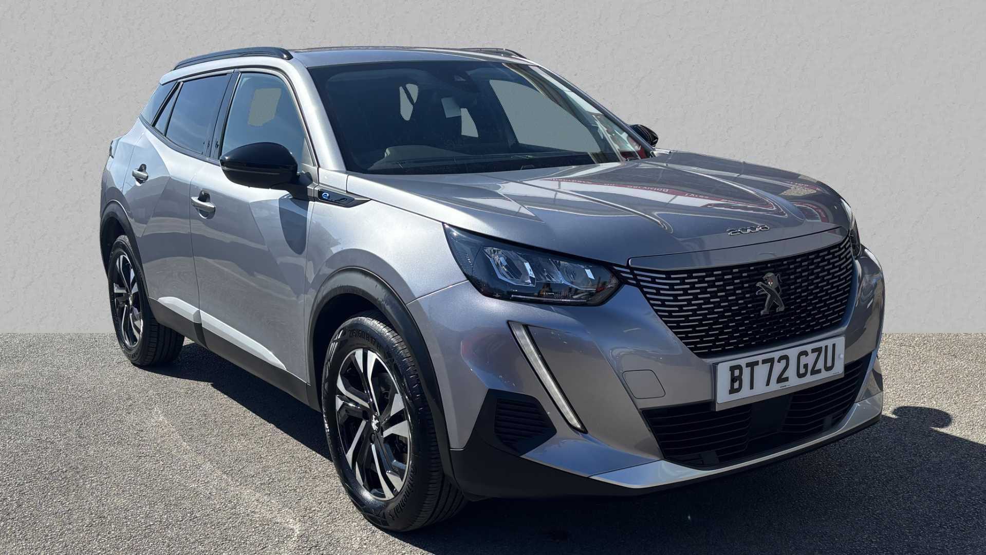 Main listing image - Peugeot e-2008