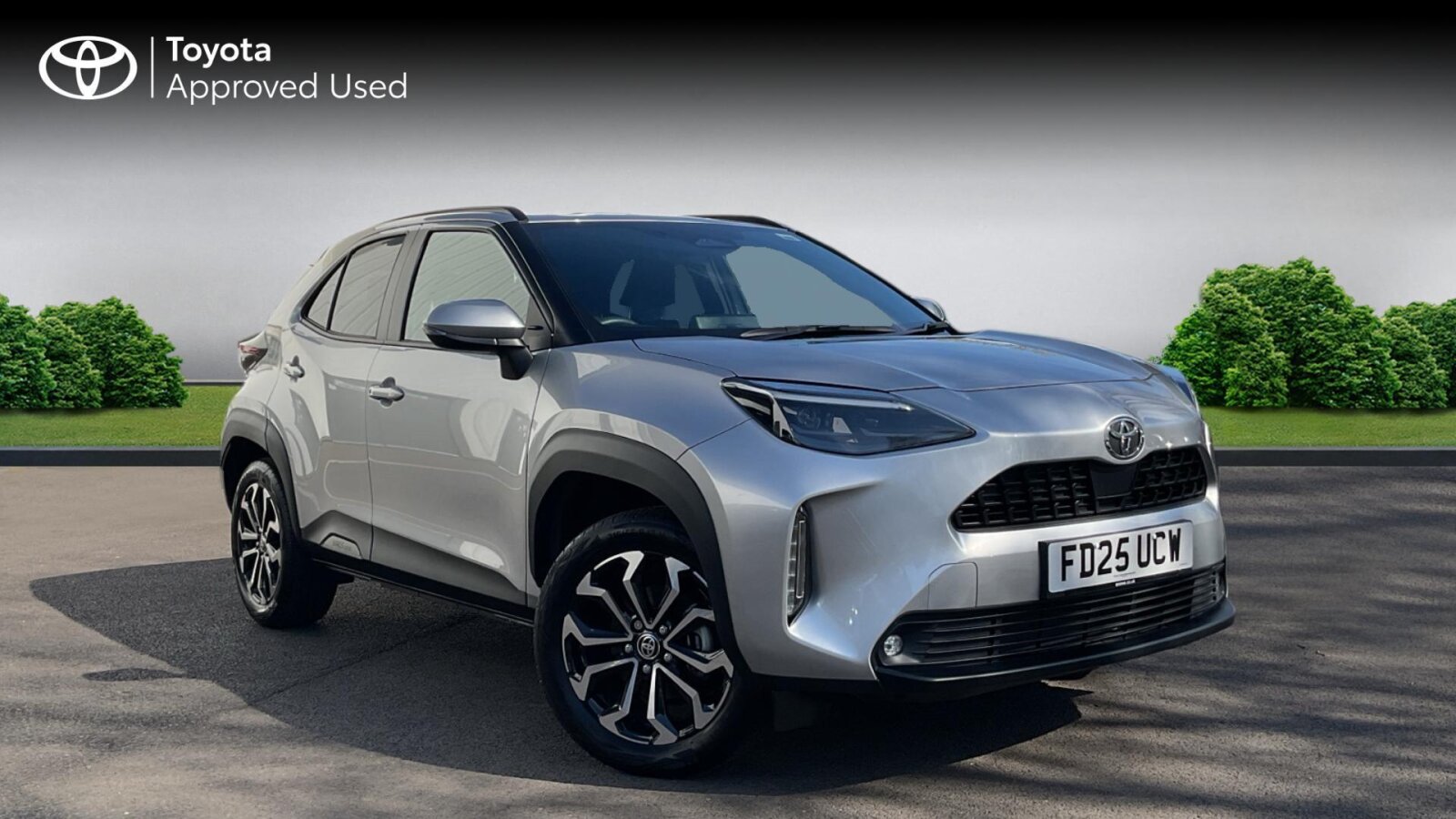 Main listing image - Toyota Yaris Cross