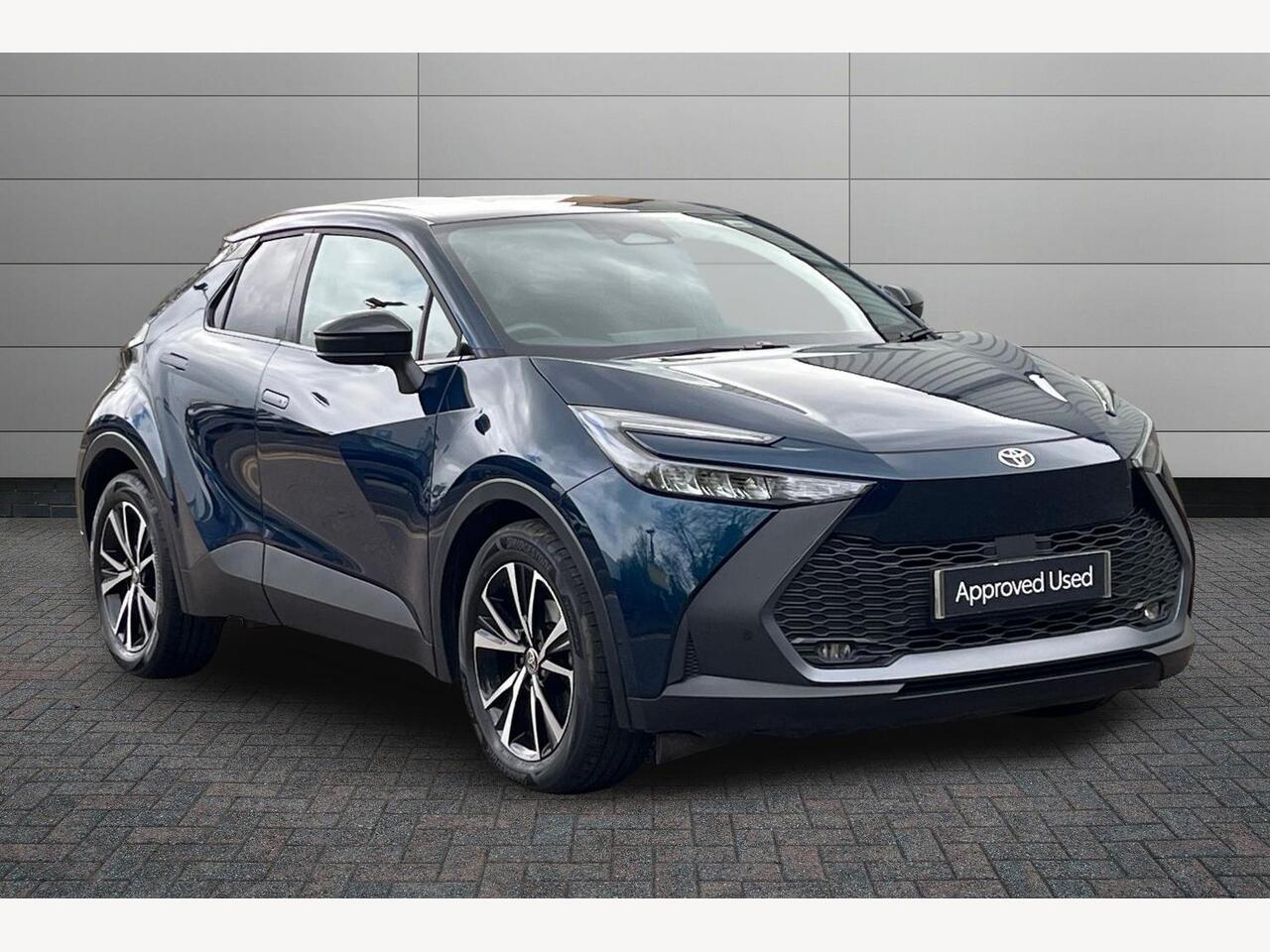 Main listing image - Toyota C-HR