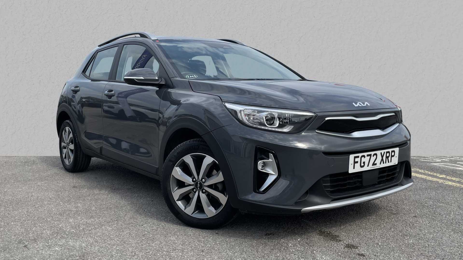 Main listing image - Kia Stonic