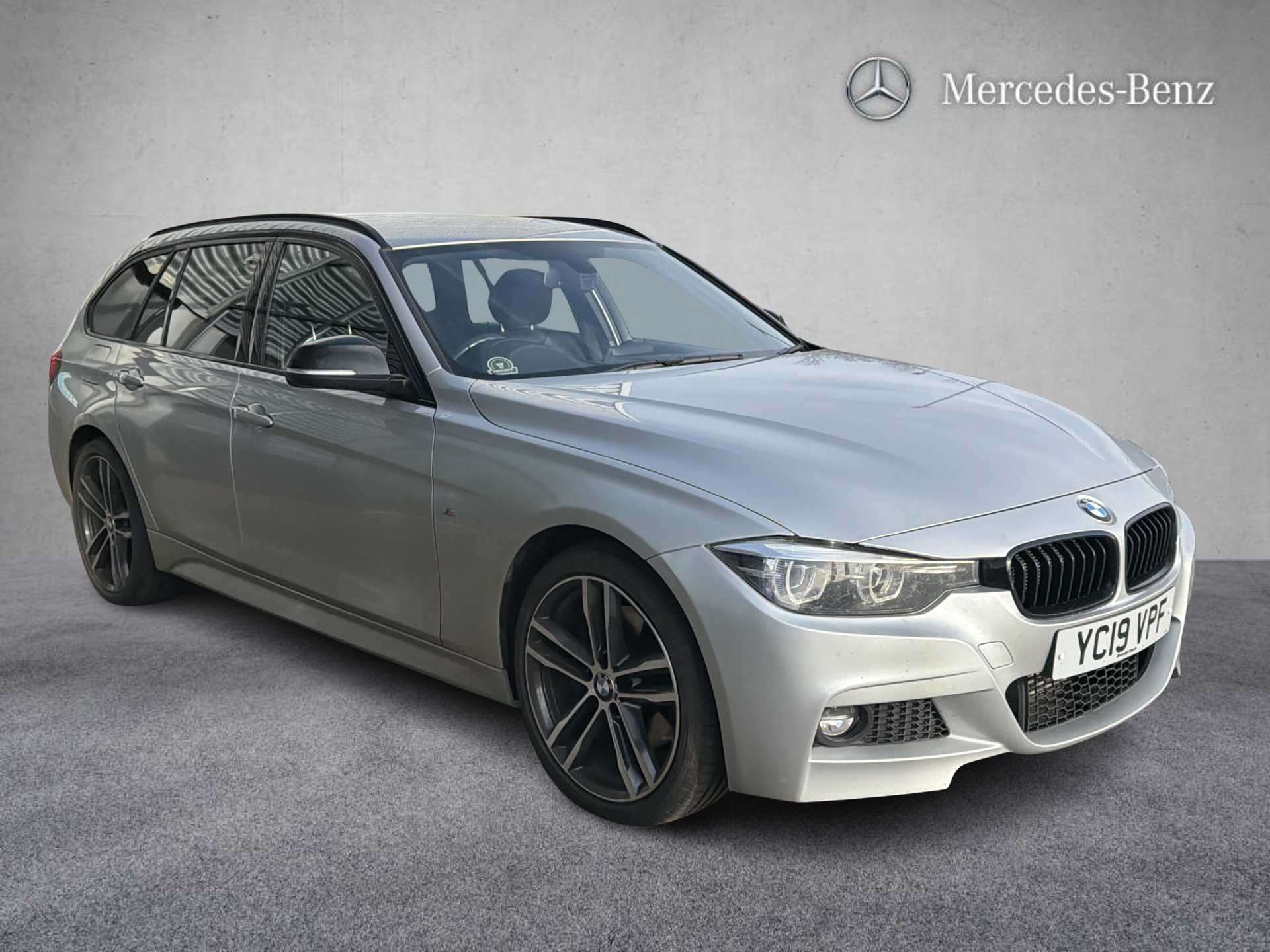 Main listing image - BMW 3 Series Touring