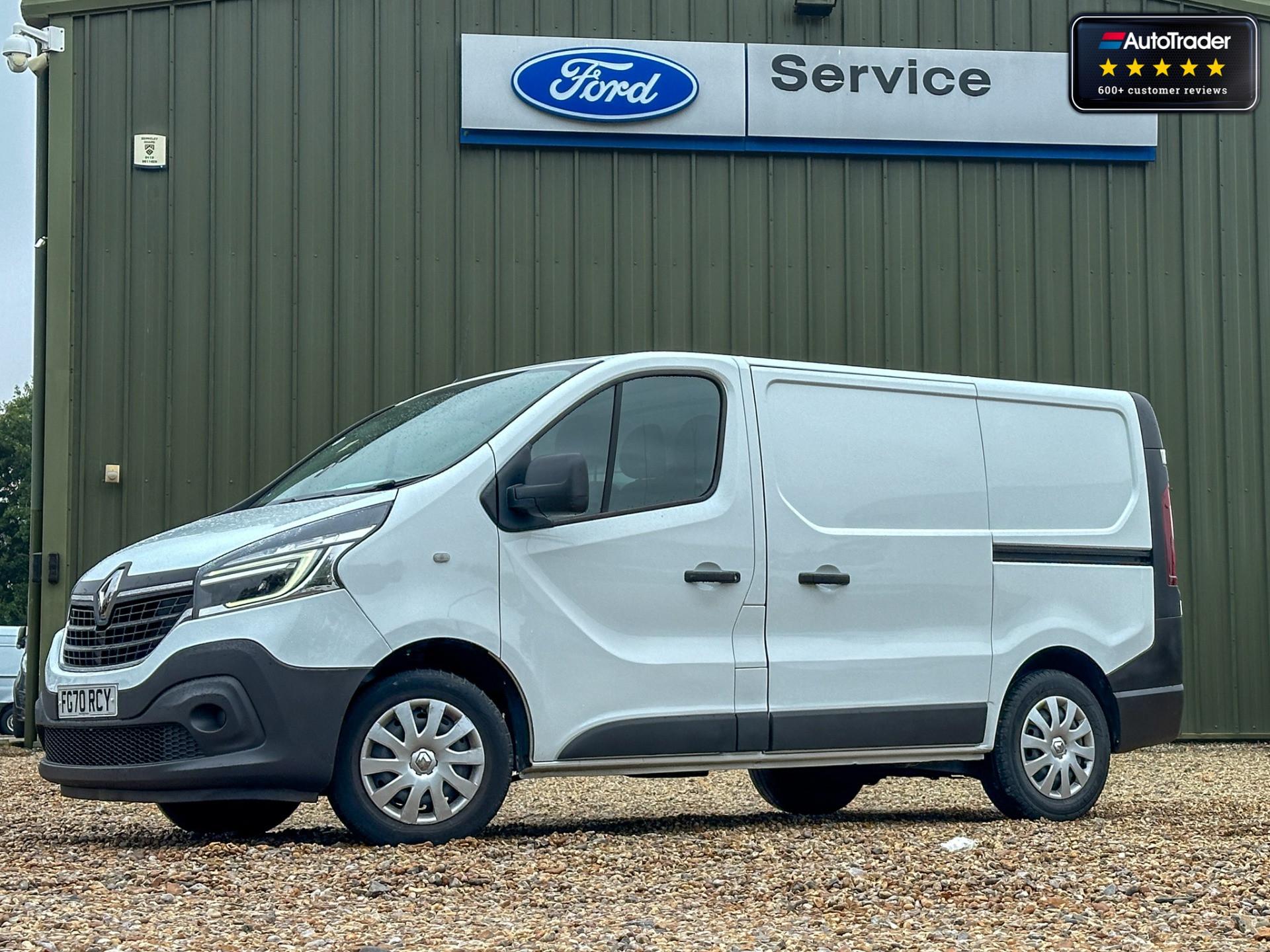 Main listing image - Renault Trafic