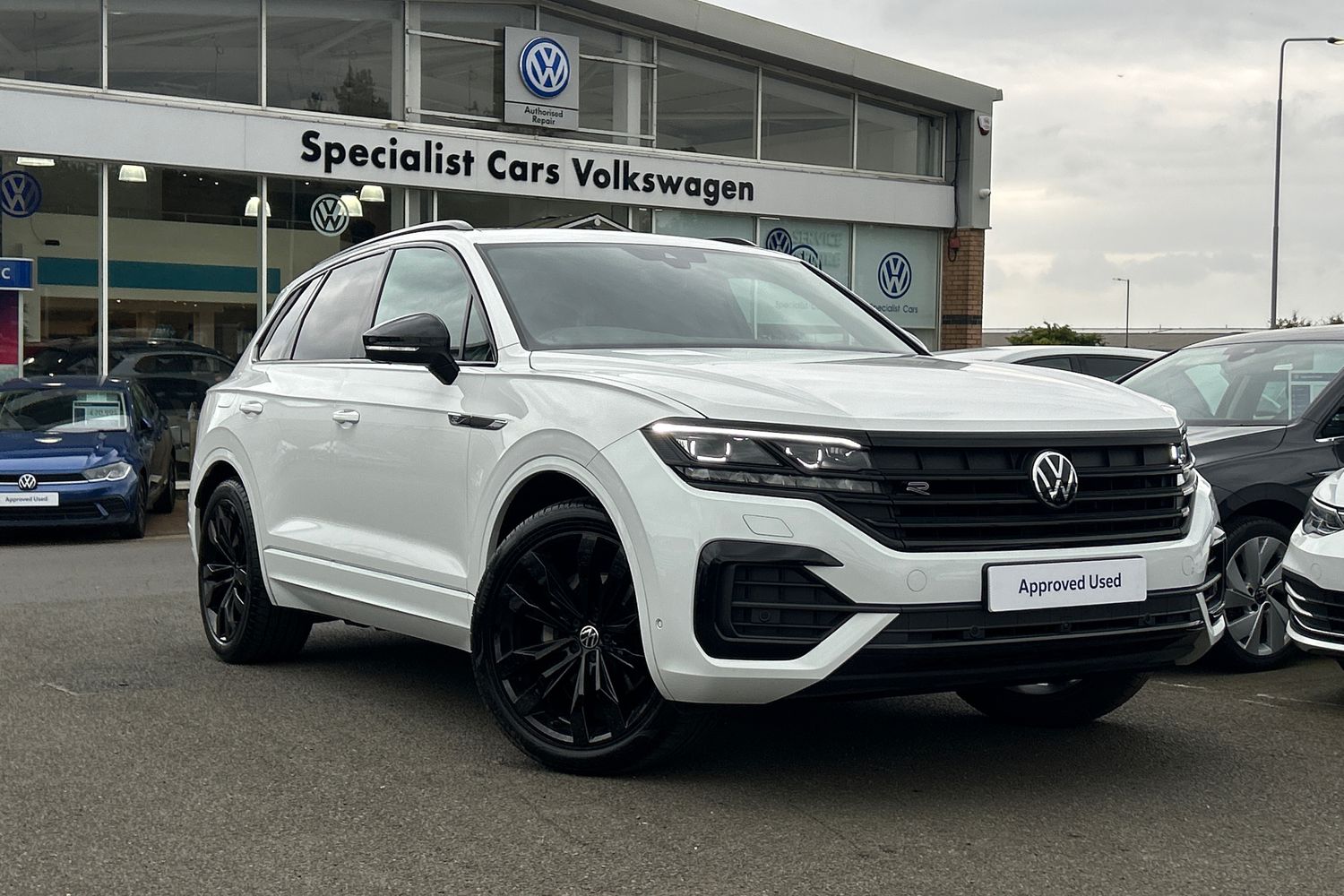 Main listing image - Volkswagen Touareg