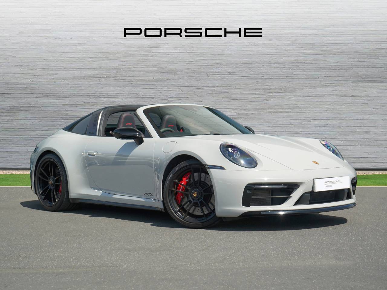 Main listing image - Porsche 911