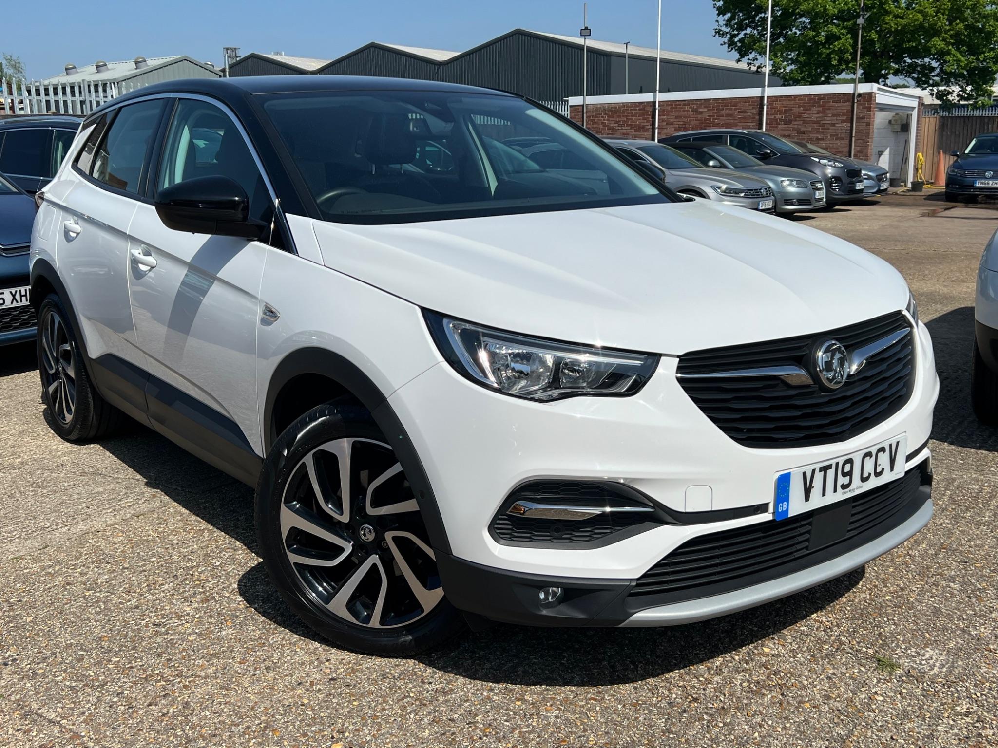 Main listing image - Vauxhall Grandland X