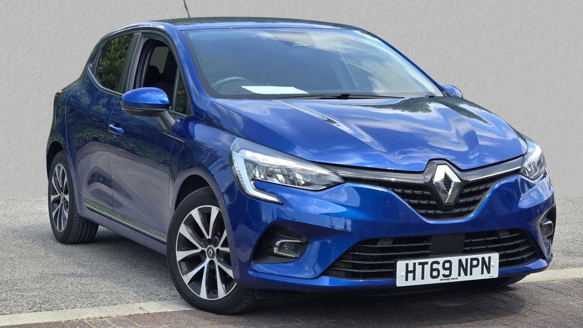Main listing image - Renault Clio