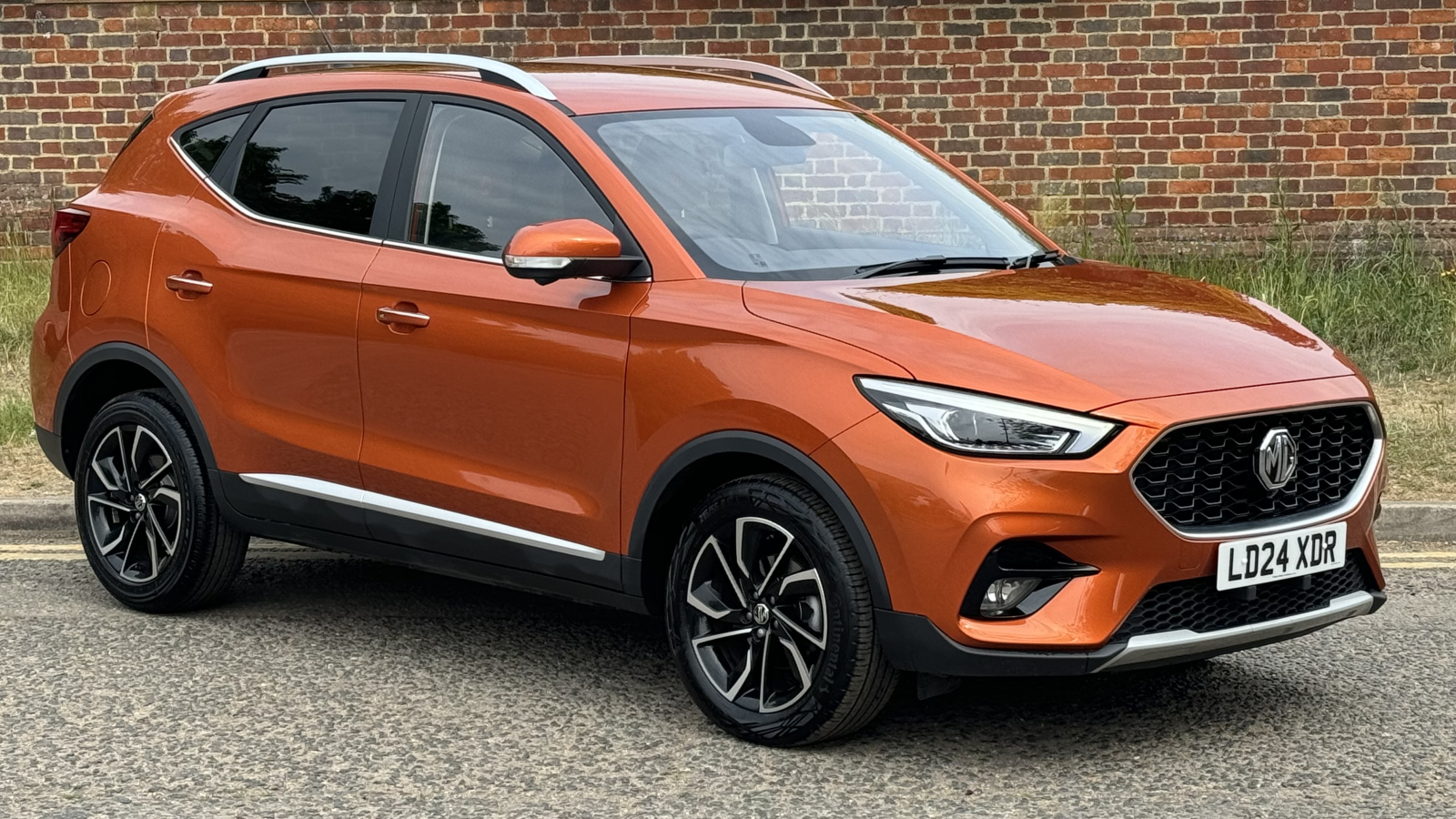 Main listing image - MG ZS